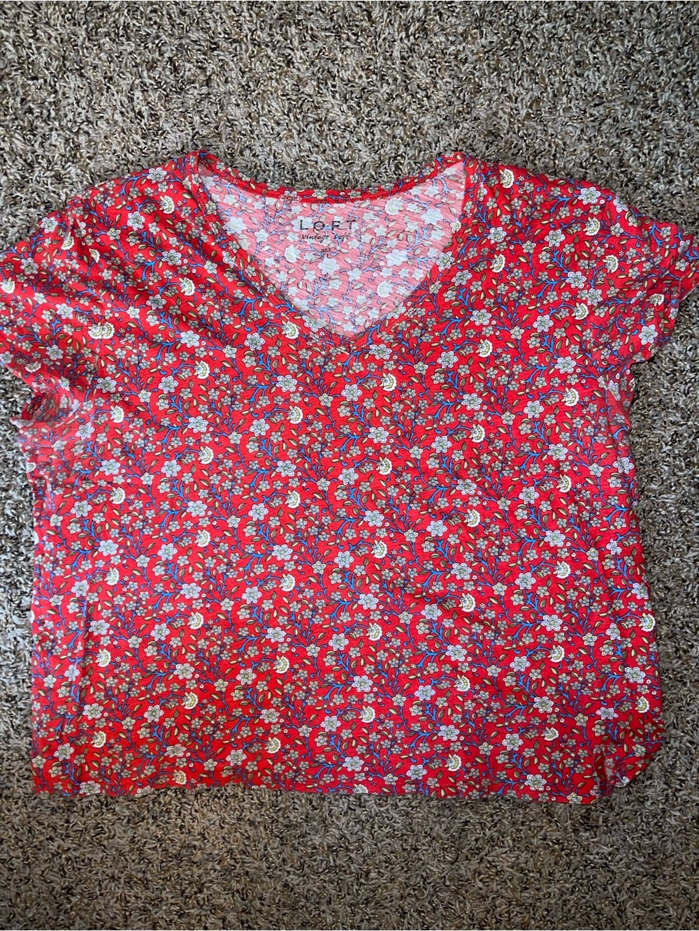 LOFT Red Floral V-Neck Short Sleeve Top